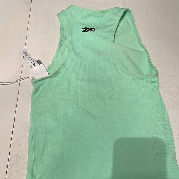 Reebok x Victoria Beckham green tank medium new - Picture 7 of 7